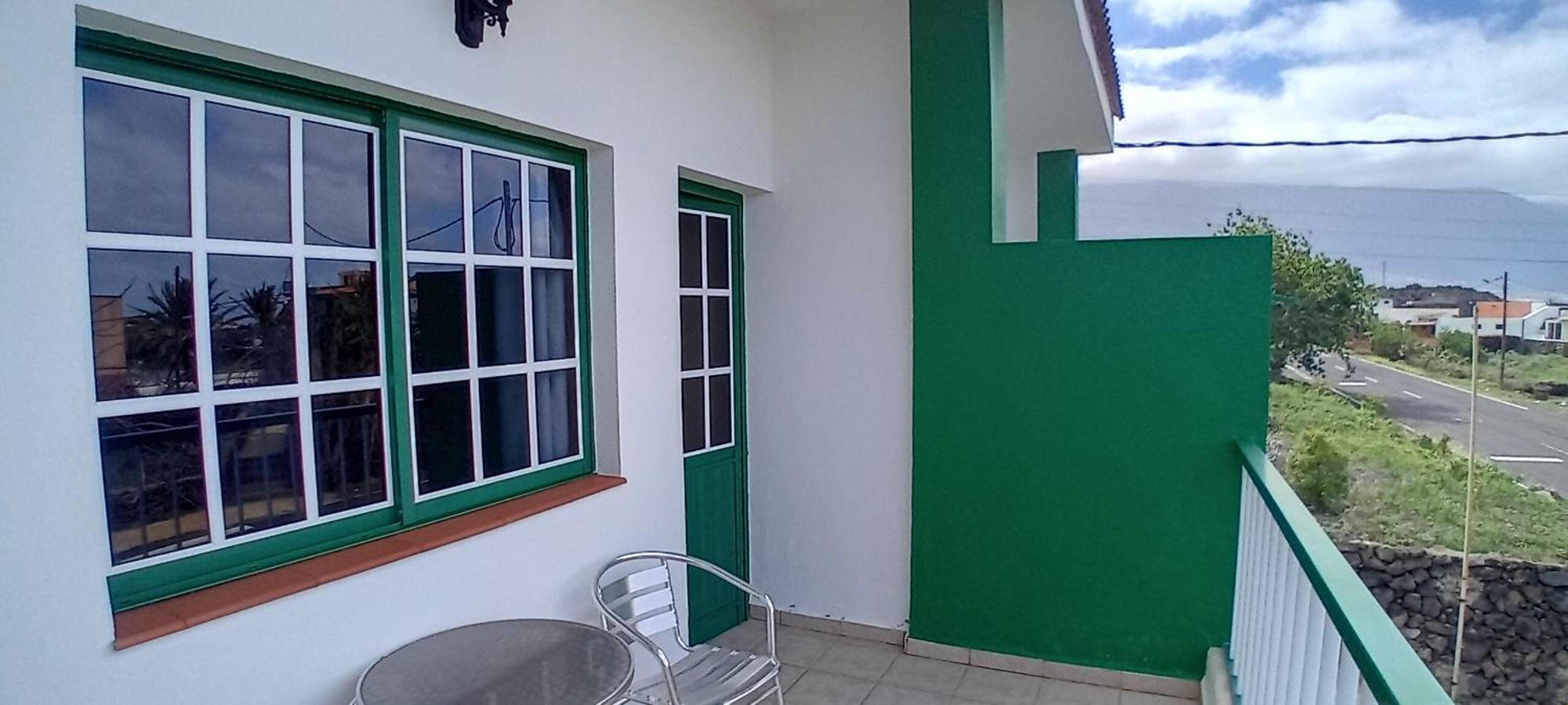 Apartamentos Las Casitas Frontera Exterior photo